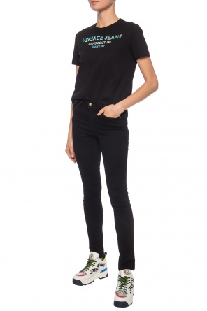 Logo-embroidered t-shirt, zdjęcie 2 Logo-embroidered t-shirt od Versace Jeans